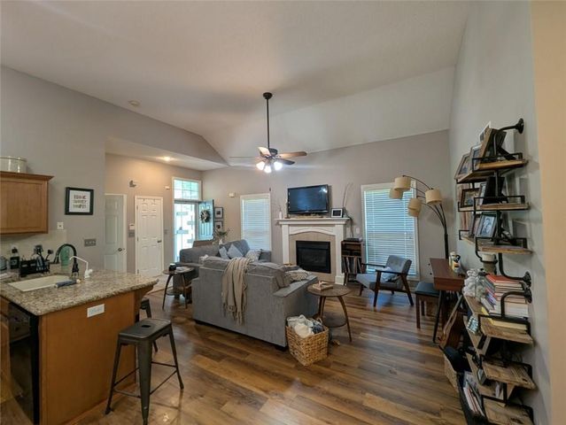 7317 SILVERHEEL Street, Shawnee, KS 66227
