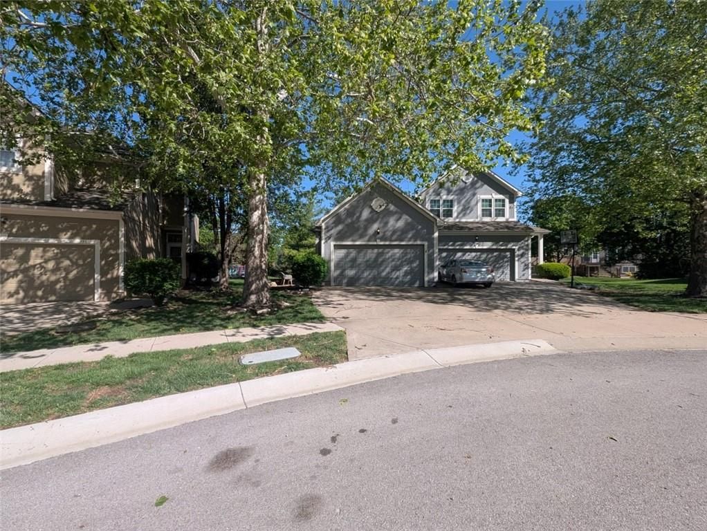 7317 SILVERHEEL Street, Shawnee, KS 66227