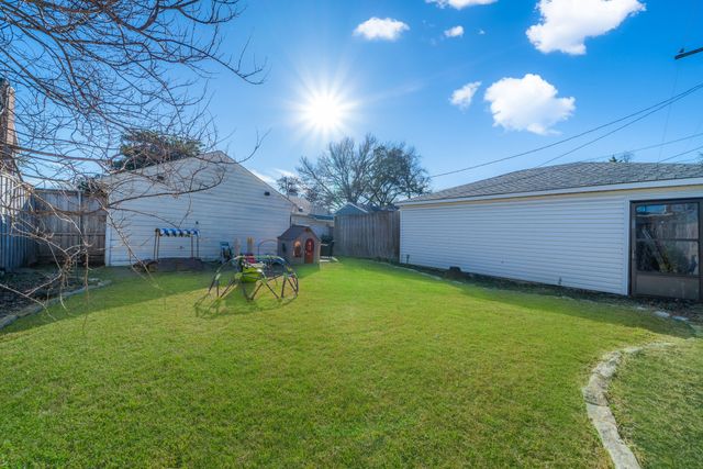 6455 Sondra Drive, Dallas, TX 75214