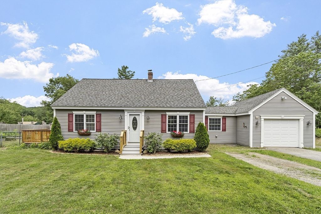 3 Park Rd, Ashby, MA 01431