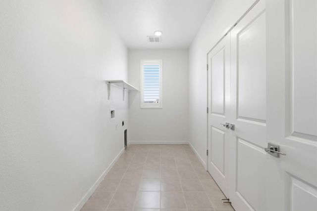 8313 Morning Star Way, Elk Grove, CA 95757