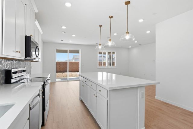 8313 Morning Star Way, Elk Grove, CA 95757