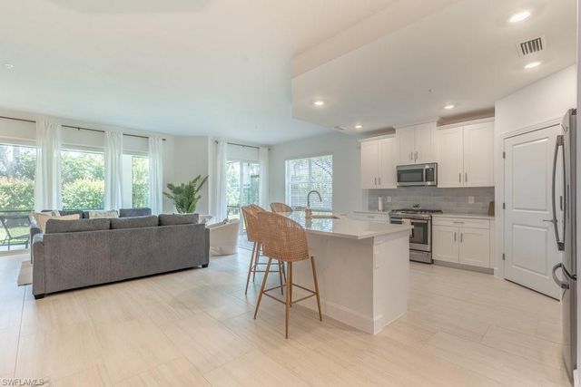 16903 Fairgrove WAY # 102, Naples, FL 34110