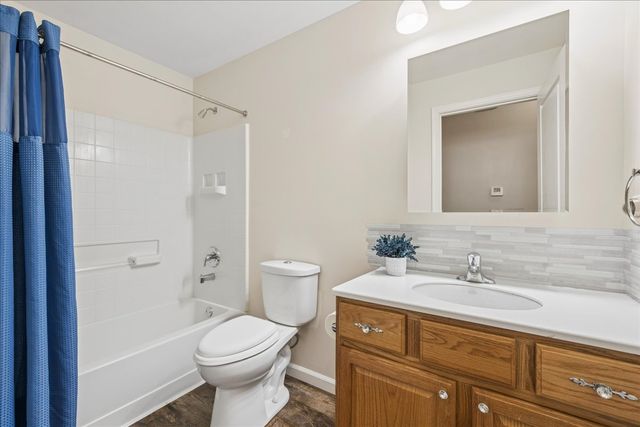 11764 Wembley Drive, Huntley, IL 60142
