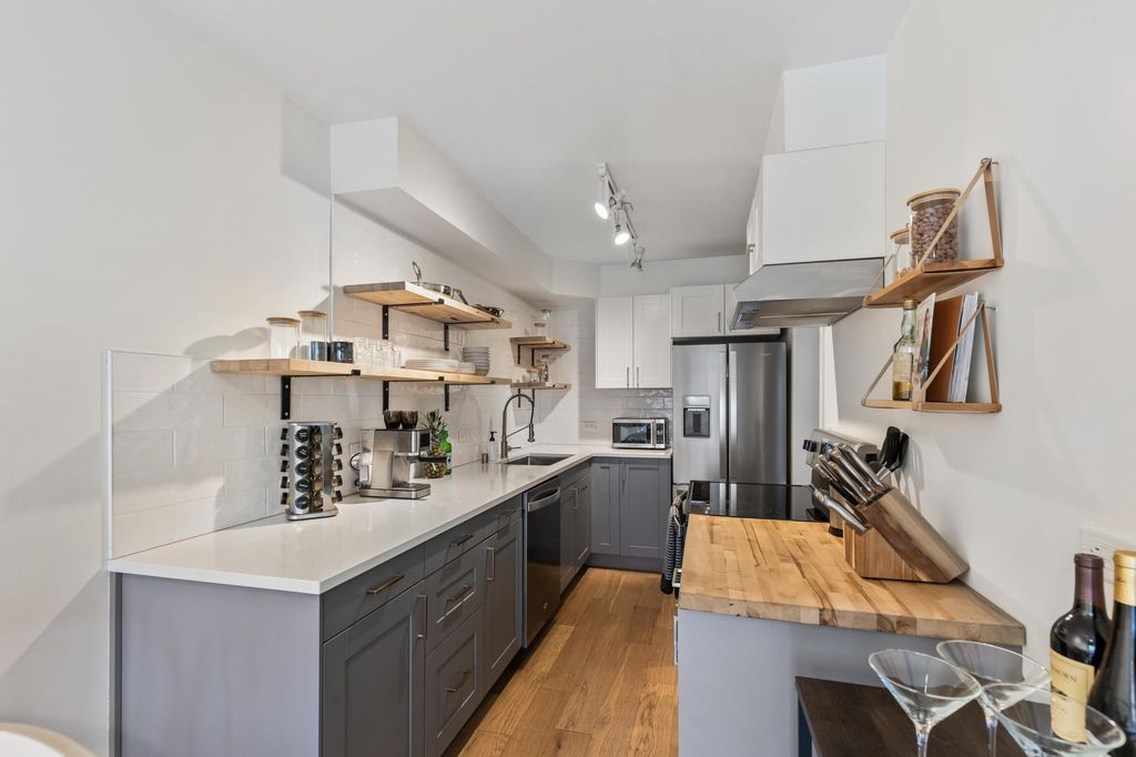 2928 Dean Parkway 2L, Minneapolis, MN 55416 — photo 2