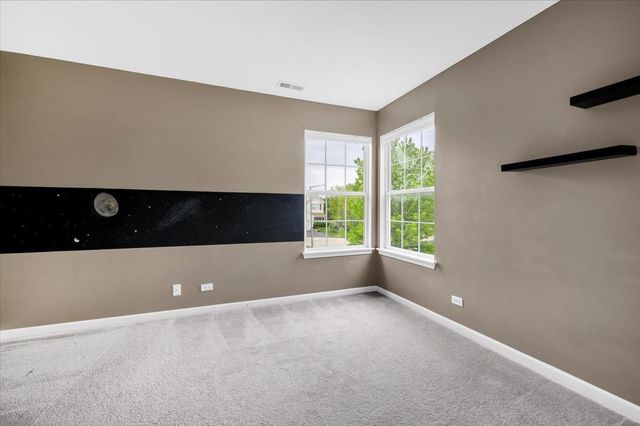 7 Appletree Court, Lake In The Hills, IL 60156