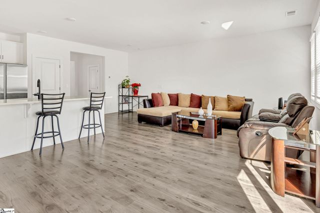 1230 Westgate Village Drive, Spartanburg, SC 29301