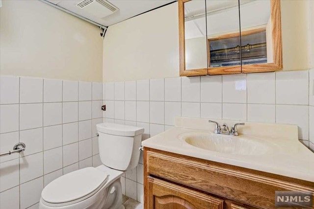 34 Donald Street, Clifton, NJ 07011