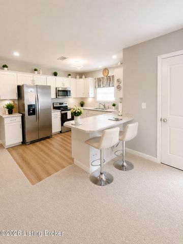 7618 Eagle Landing Way, Louisville, KY 40214