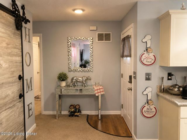 7618 Eagle Landing Way, Louisville, KY 40214