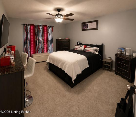 7618 Eagle Landing Way, Louisville, KY 40214