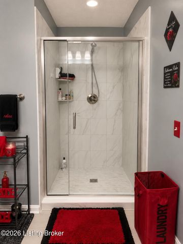 7618 Eagle Landing Way, Louisville, KY 40214