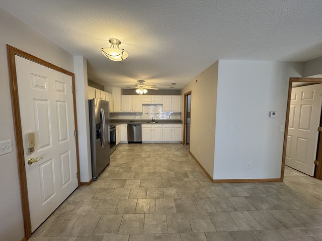 3030 Holiday Court 7, Bettendorf, IA 52722