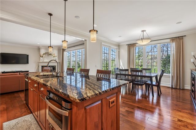7 Hawkstone Way, Pittsford, NY 14534