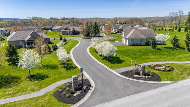 7 Hawkstone Way, Pittsford, NY 14534