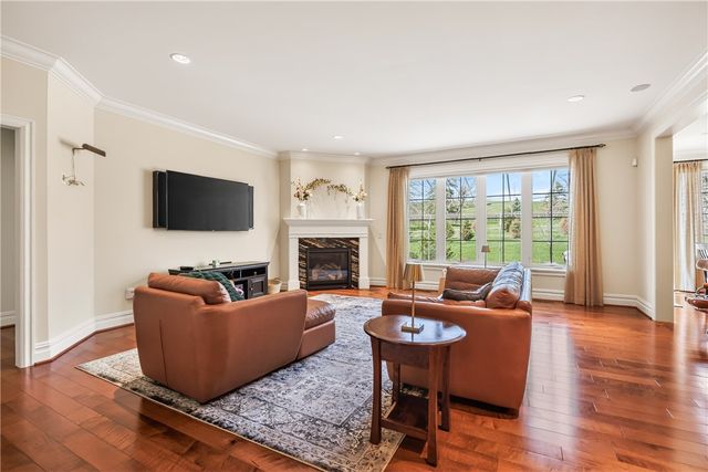 7 Hawkstone Way, Pittsford, NY 14534