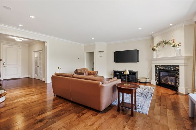 7 Hawkstone Way, Pittsford, NY 14534