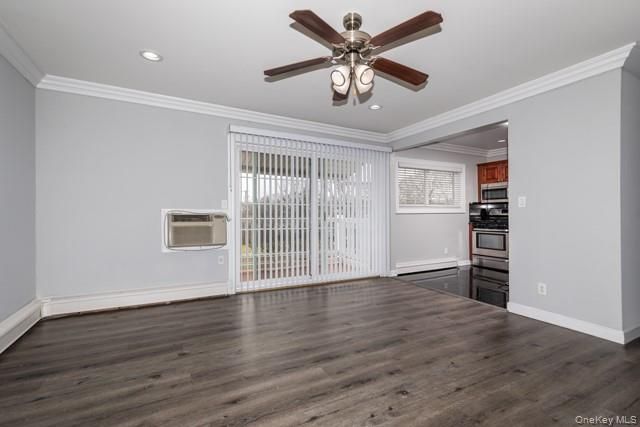 60 Johnson Avenue 4-2E, Sayville, NY 11782