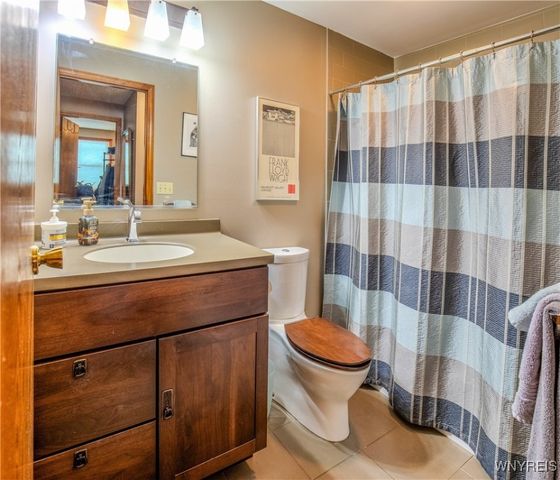 75 Lindhurst Drive, Lockport City, NY 14094