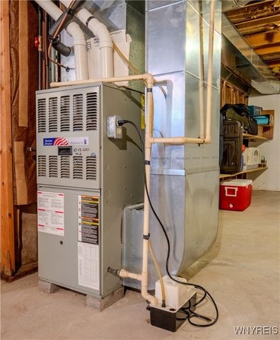 75 Lindhurst Drive, Lockport City, NY 14094