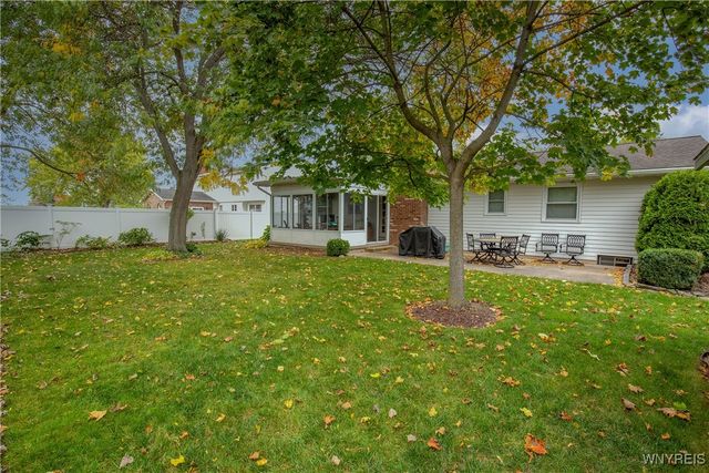 75 Lindhurst Drive, Lockport City, NY 14094