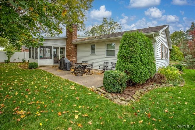 75 Lindhurst Drive, Lockport City, NY 14094