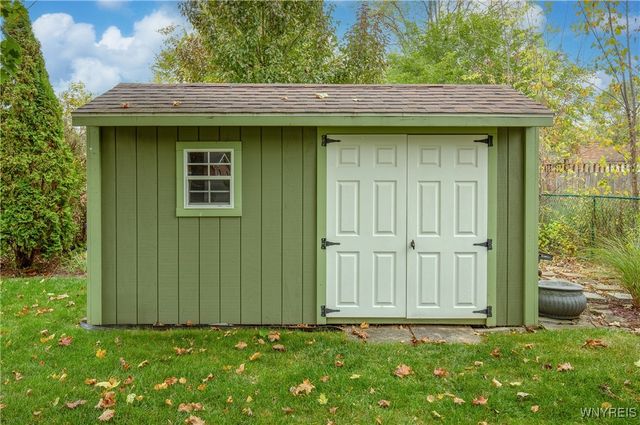 75 Lindhurst Drive, Lockport City, NY 14094