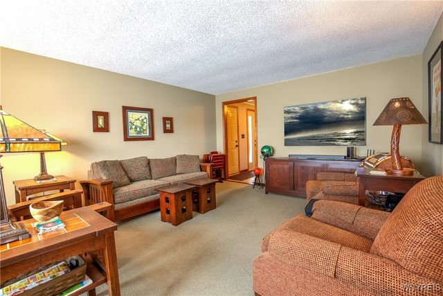 75 Lindhurst Drive, Lockport City, NY 14094