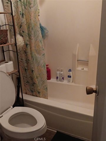 260 W Wright, Hemet, CA 92543