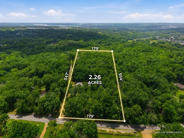 1019 Hunts Ln, Hendersonville, TN 37075