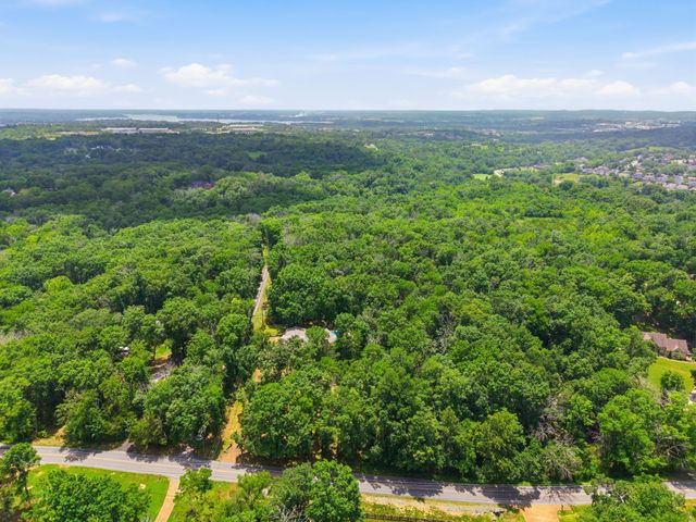 1019 Hunts Ln, Hendersonville, TN 37075