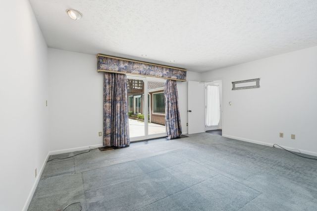 1019 Hunts Ln, Hendersonville, TN 37075