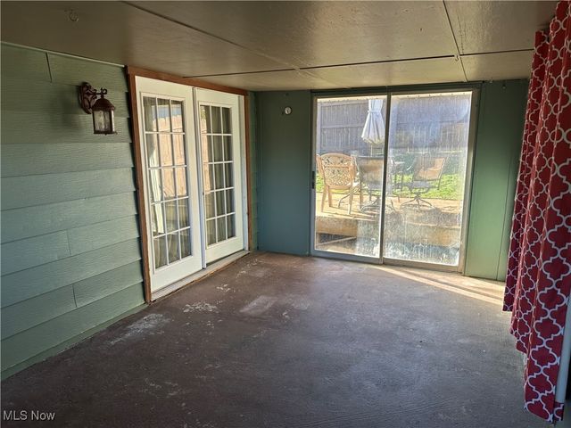 20413 Terrace Drive E, Wellsville, OH 43968