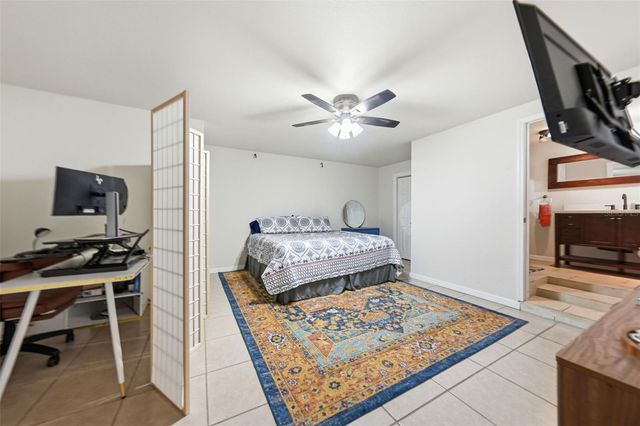 112 E GARDENIA STREET, Howey In The Hills, FL 34737