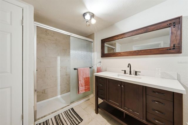 112 E GARDENIA STREET, Howey In The Hills, FL 34737