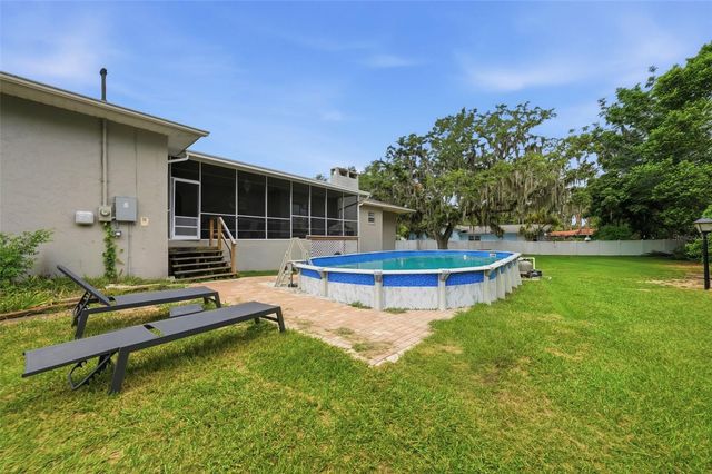 112 E GARDENIA STREET, Howey In The Hills, FL 34737