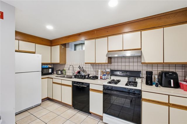 68 Virginia Lane, Providence, RI 02908