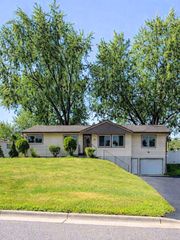 262 Demar Avenue, Shoreview, MN 55126