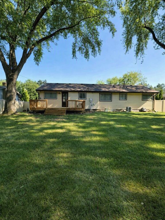 262 Demar Avenue, Shoreview, MN 55126 — photo 3