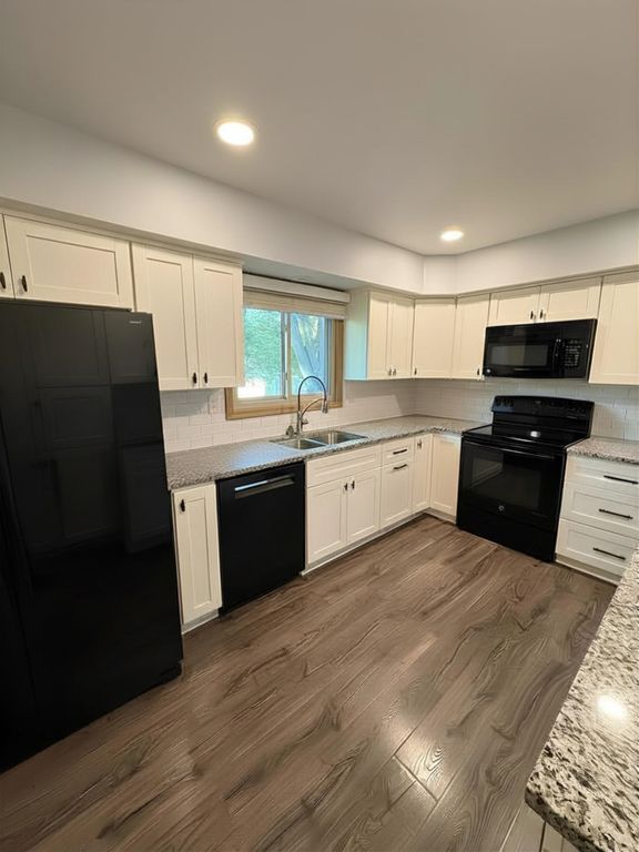 262 Demar Avenue, Shoreview, MN 55126 — photo 5