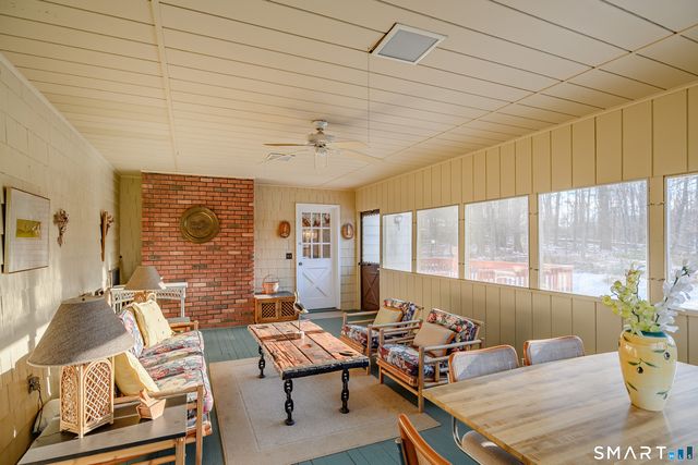 8 Chestnut Hill Drive, New Fairfield, CT 06812