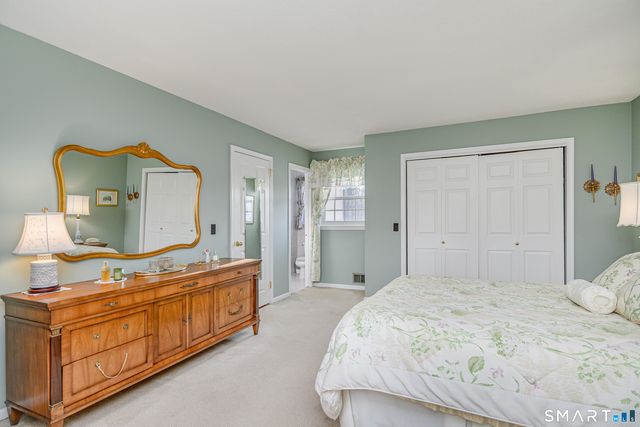 8 Chestnut Hill Drive, New Fairfield, CT 06812