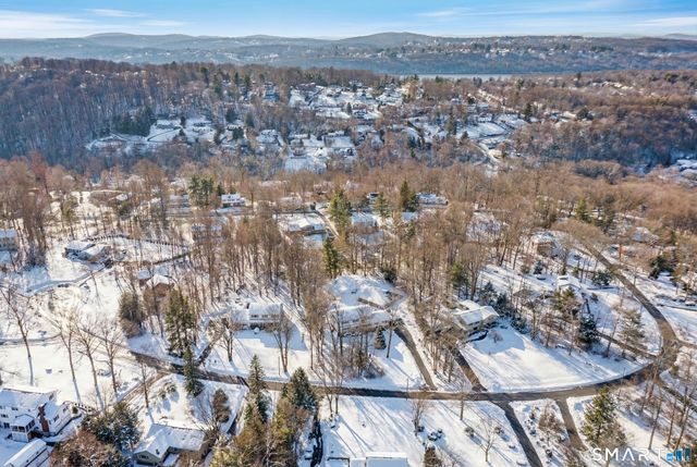 8 Chestnut Hill Drive, New Fairfield, CT 06812