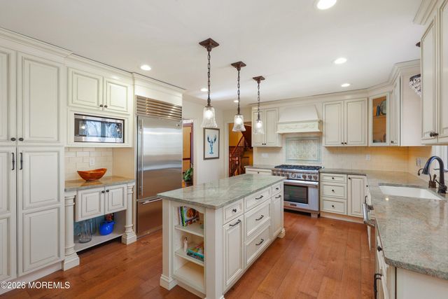 11 Hidden Pine Drive, Colts Neck, NJ 07722