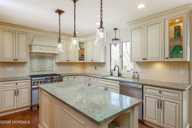 11 Hidden Pine Drive, Colts Neck, NJ 07722