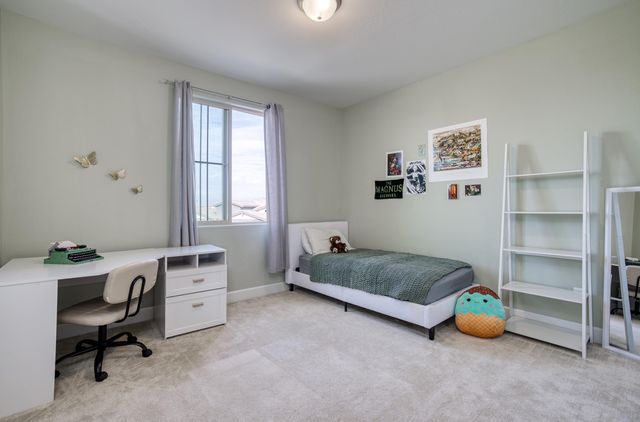 1267 Gold King Place Circle, Dinuba, CA 93618