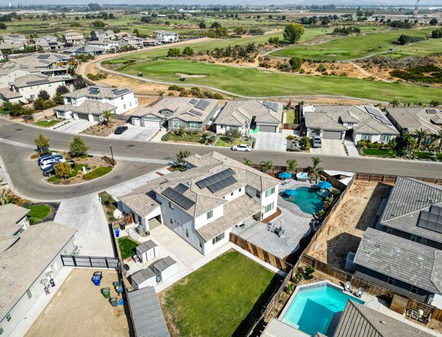 1267 Gold King Place Circle, Dinuba, CA 93618