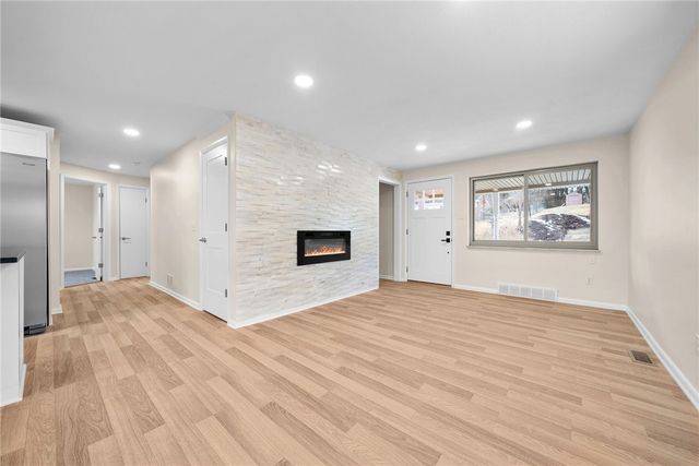 26 Seneca Road, Bethel Park, PA 15241