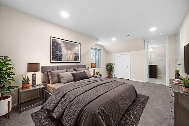 26 Seneca Road, Bethel Park, PA 15241