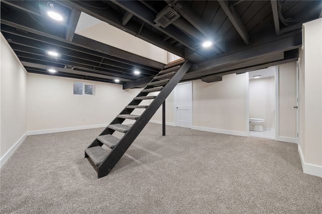 26 Seneca Road, Bethel Park, PA 15241